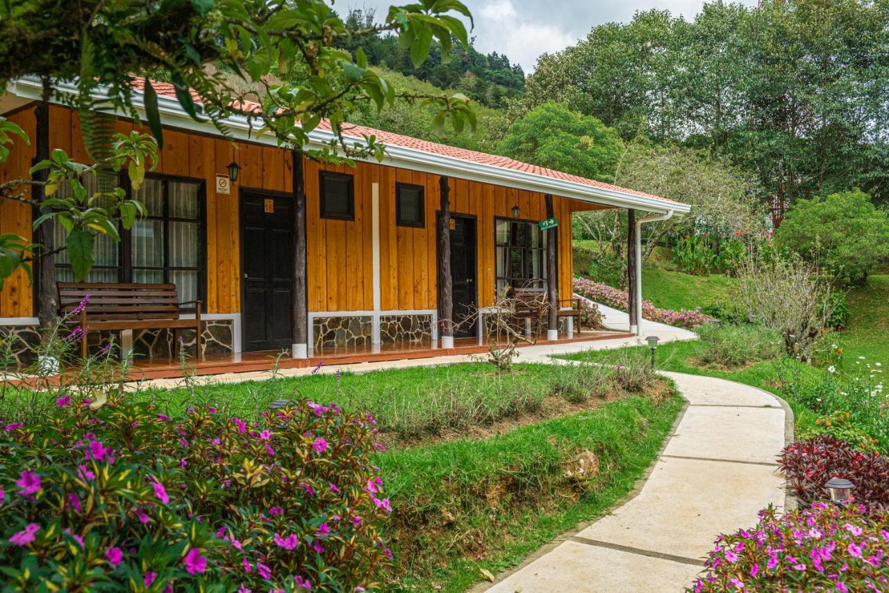 Hotel De Montana Suria ซาน เจราร์โด  เด โดตา ภายนอก รูปภาพ