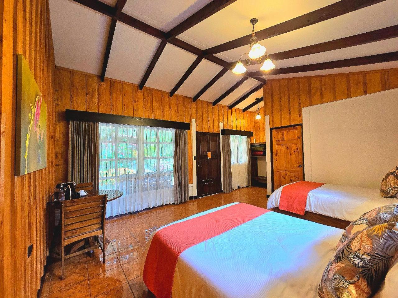 Hotel De Montana Suria ซาน เจราร์โด  เด โดตา ห้อง รูปภาพ