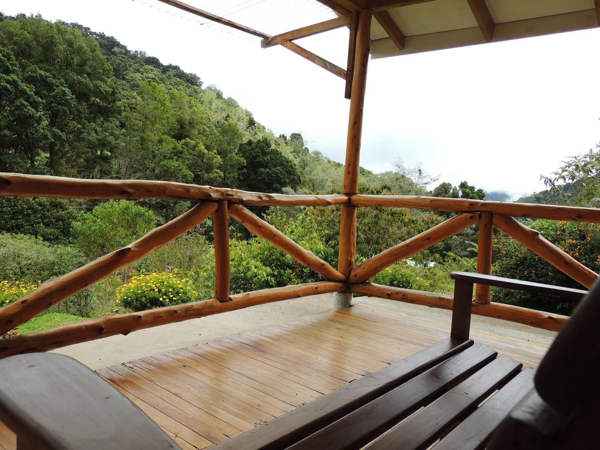 Hotel De Montana Suria ซาน เจราร์โด  เด โดตา ภายนอก รูปภาพ